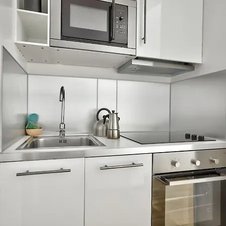 Superbe Proche De La Goutte D'or Apartment